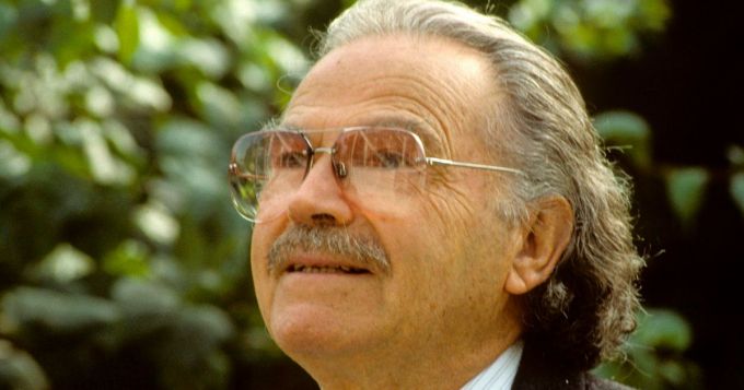 Nehemiah Persoff Death News